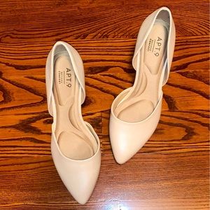 Apt. 9 Nude Pointed Toe Pump - 7.5